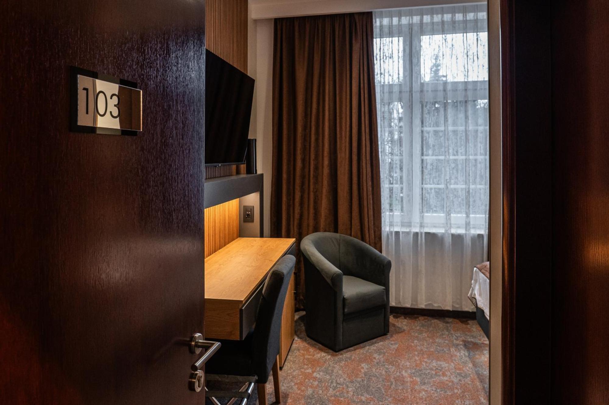 Hotel Astral Σάμπατς Δωμάτιο φωτογραφία